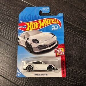Hot Wheels Porsche 911 GT3 RS Die-Cast Car